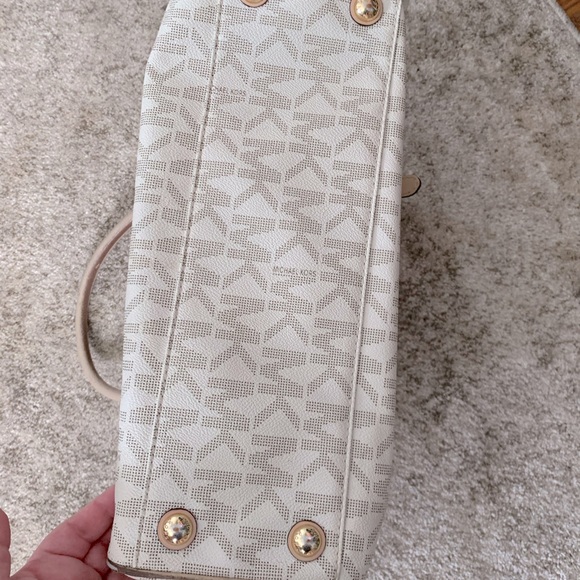 Michael Kors handbag - Picture 3 of 6